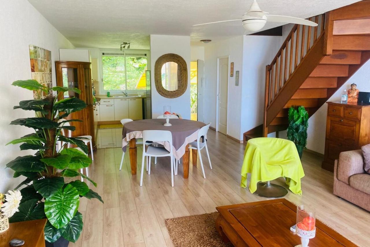 TAHITI Appartement 2 chambres Tres Belle vue mer RES TAHIRI 2 Punaauia  Extérieur photo