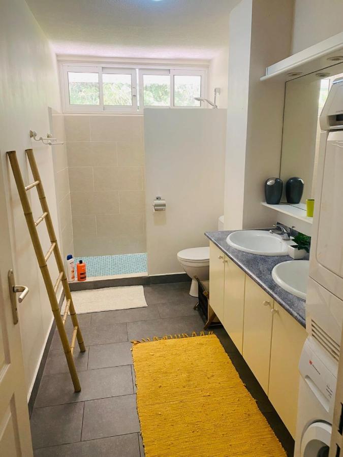 TAHITI Appartement 2 chambres Tres Belle vue mer RES TAHIRI 2 Punaauia  Extérieur photo